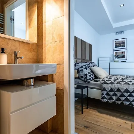 Adm Promenade - Parking Bratislava