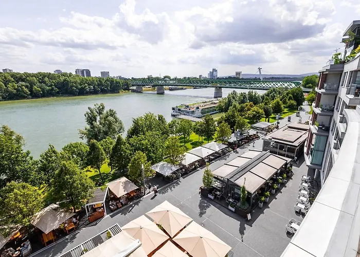 Adm Promenade - Parking *