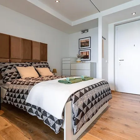 Adm Promenade - Parking *