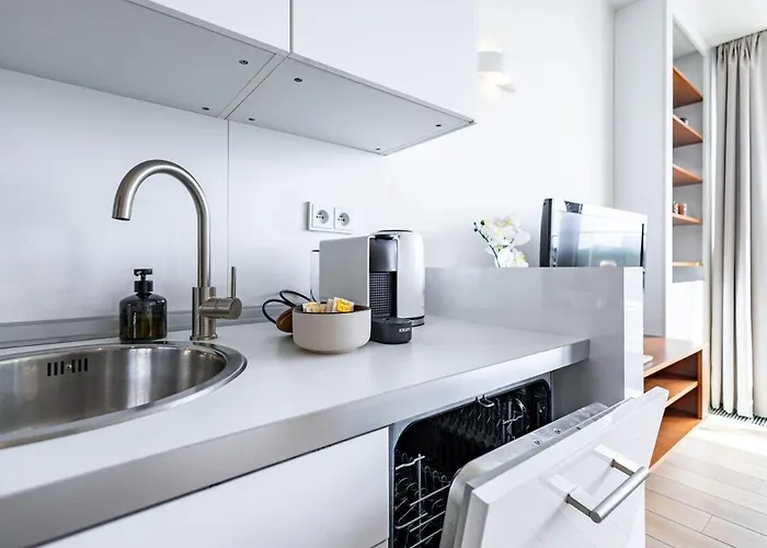 Adm Promenade - Parking Apartment Pressburg