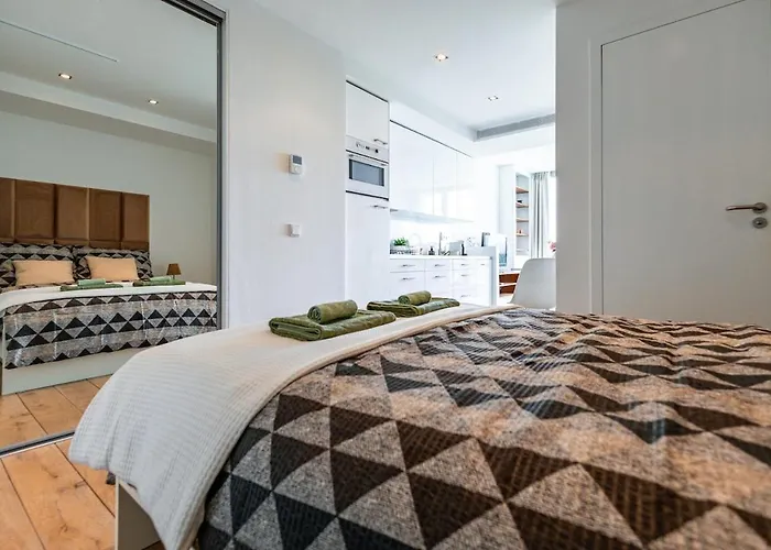 Apartment Adm Promenade - Parking Pressburg